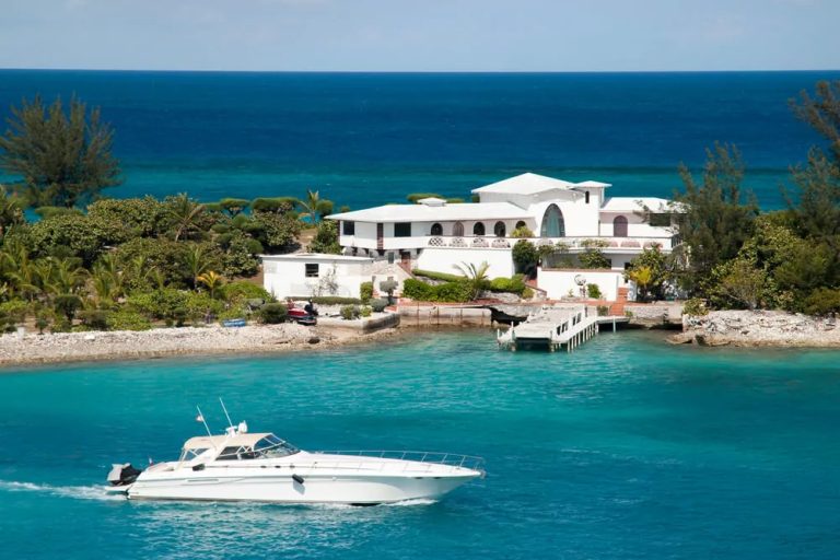 Billionaires home in the Bahamas